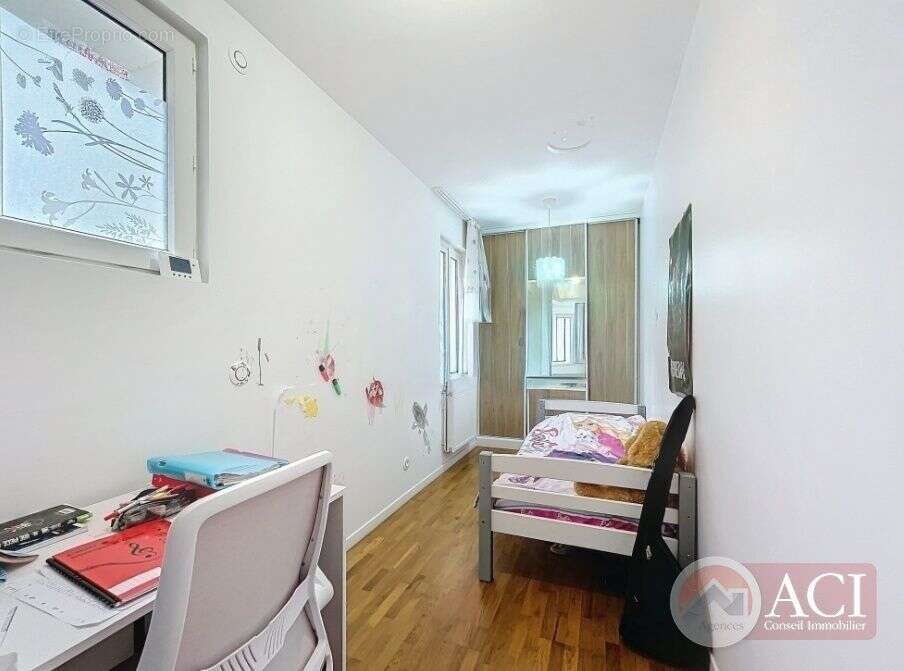 59202703h.jpg - Maison à GROSLAY