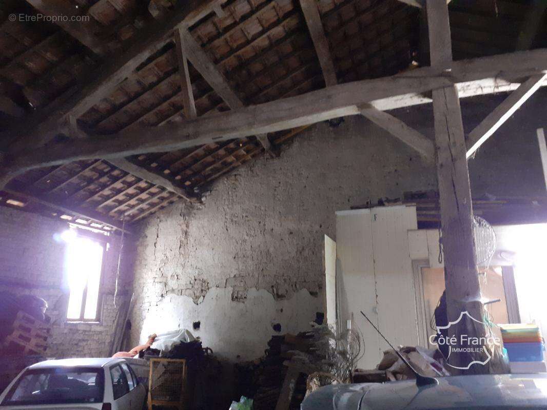 Maison à GILLANCOURT