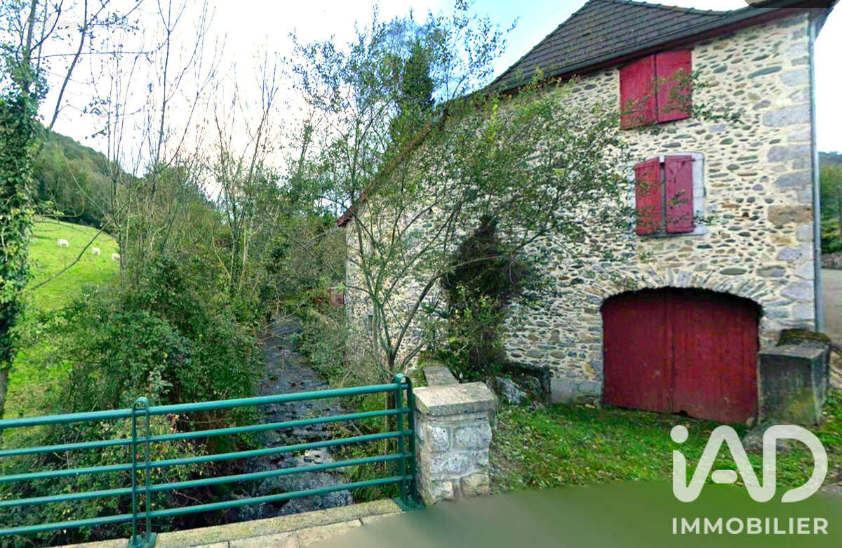 Maison 262 m² à Lurbe-Saint-Christau  - photo 4