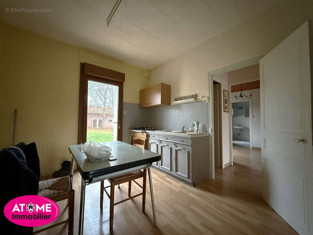 Appartement à AUBOUE