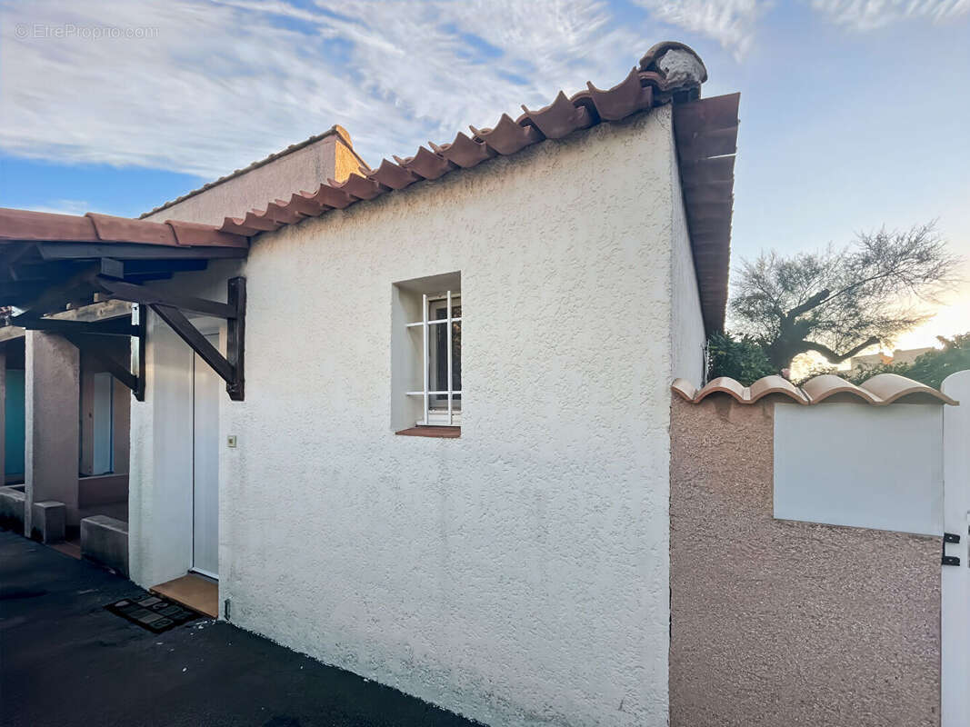 Appartement à SAUSSET-LES-PINS