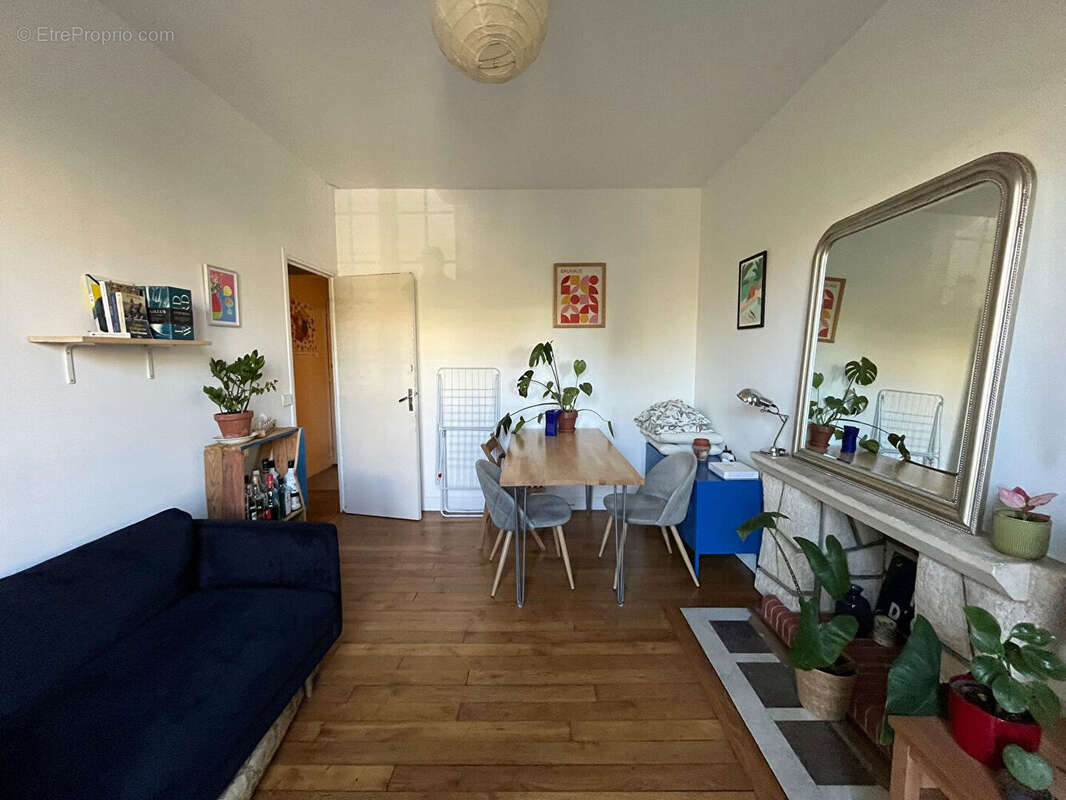 Appartement à PARIS-12E