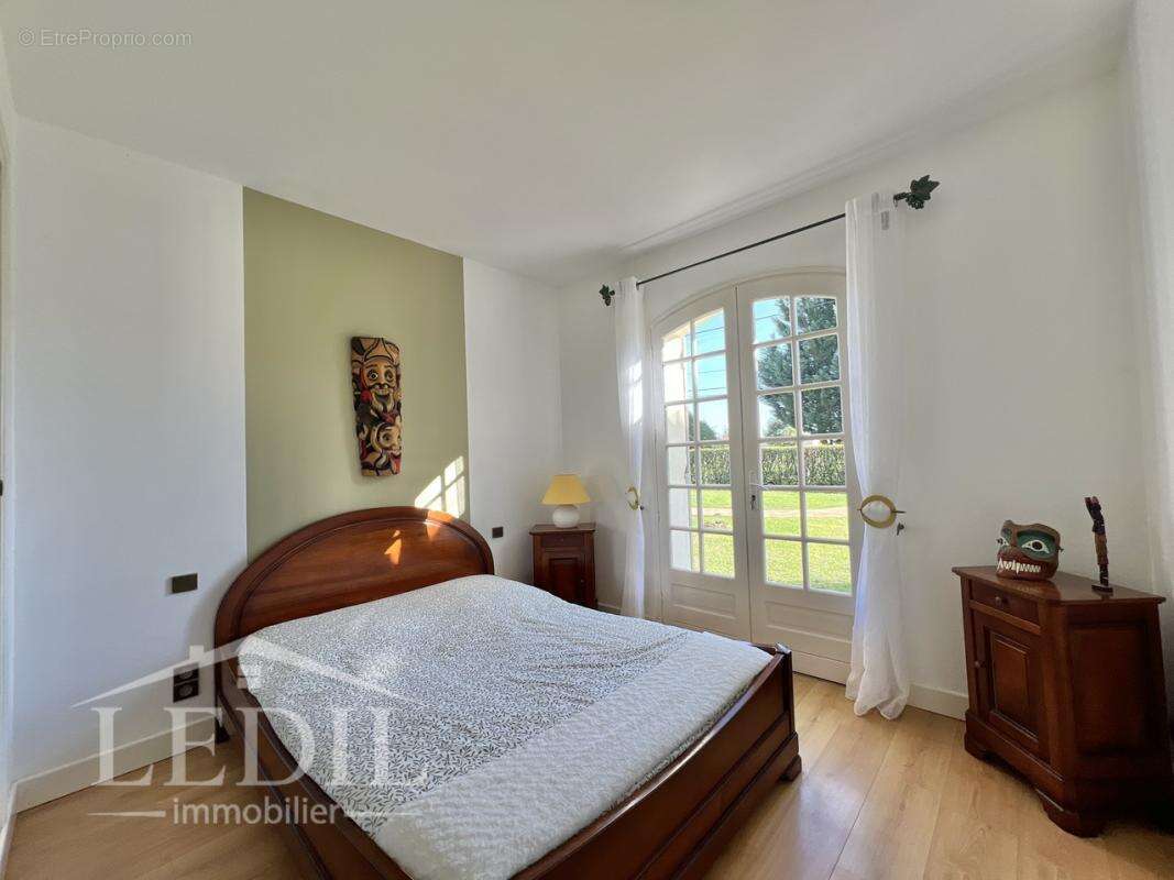 Maison à SAINTE-BAZEILLE