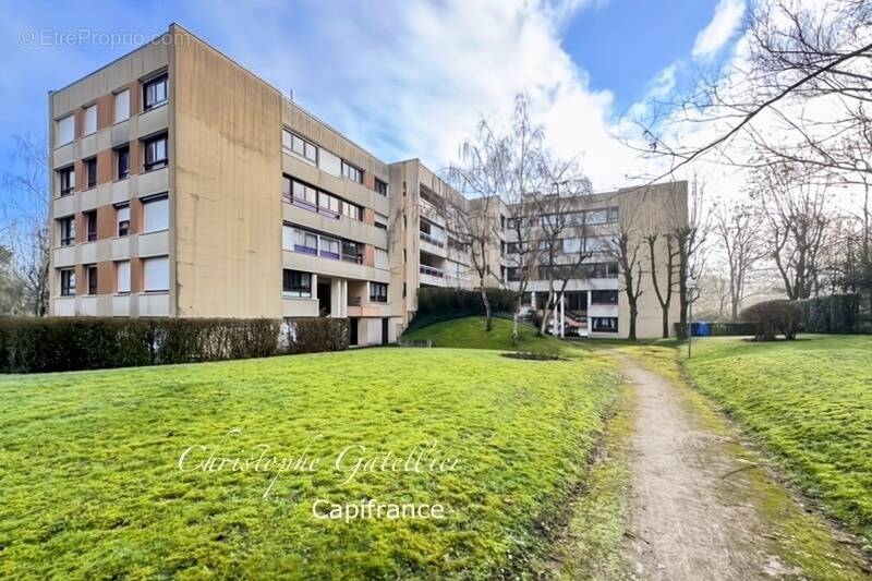 Appartement à ELANCOURT