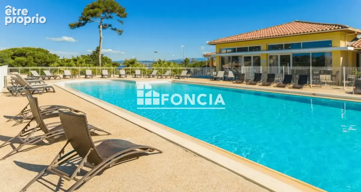 Appartement à SIX-FOURS-LES-PLAGES
