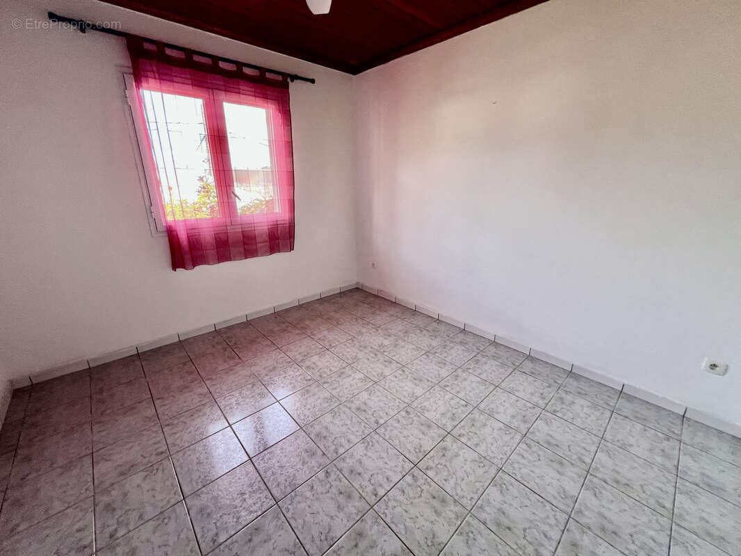 Maison à PETITE-ILE