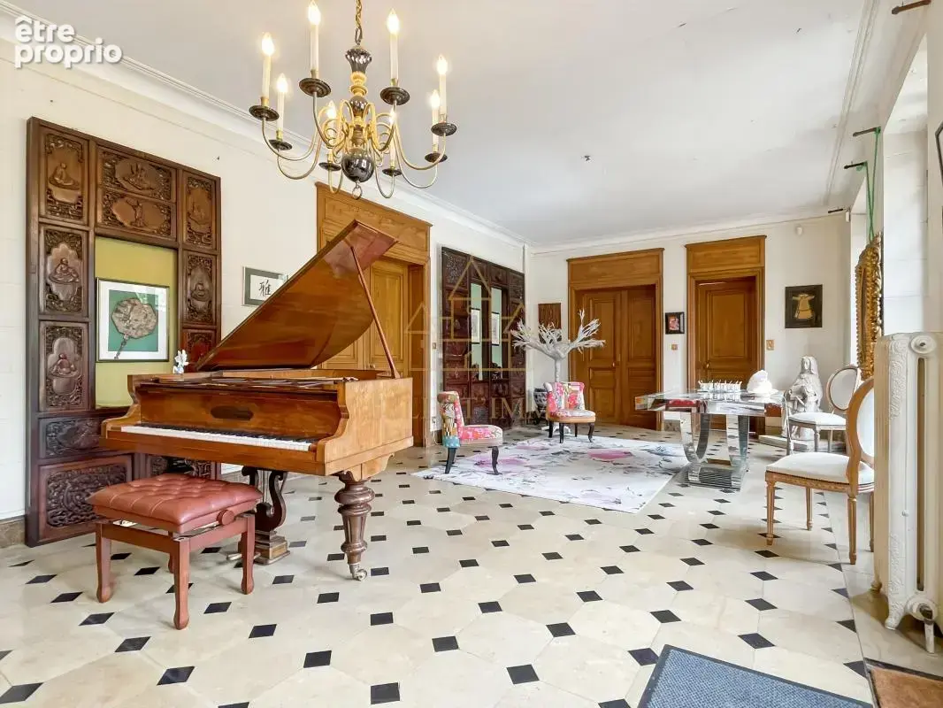Splendide château avec dépendance et son étang à une heure de Paris - photo 5