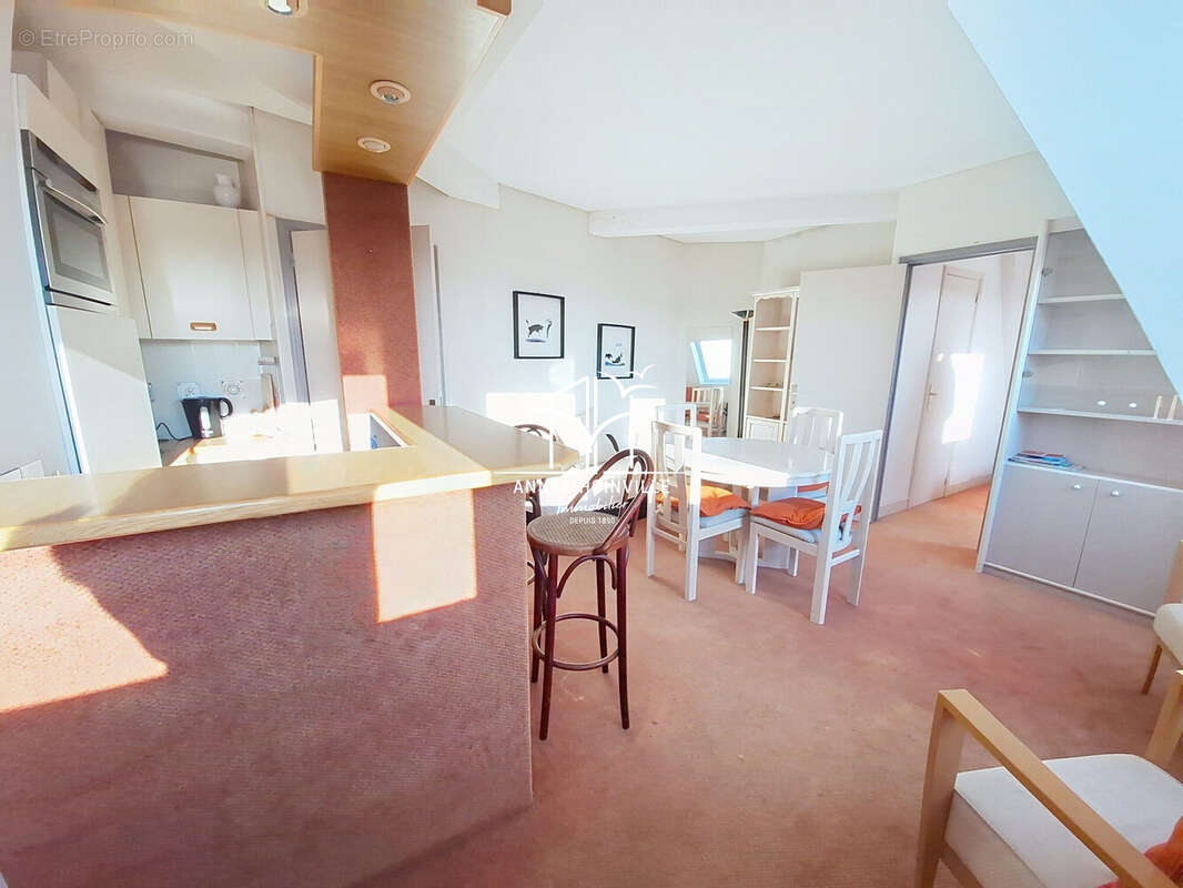 Appartement à BLONVILLE-SUR-MER