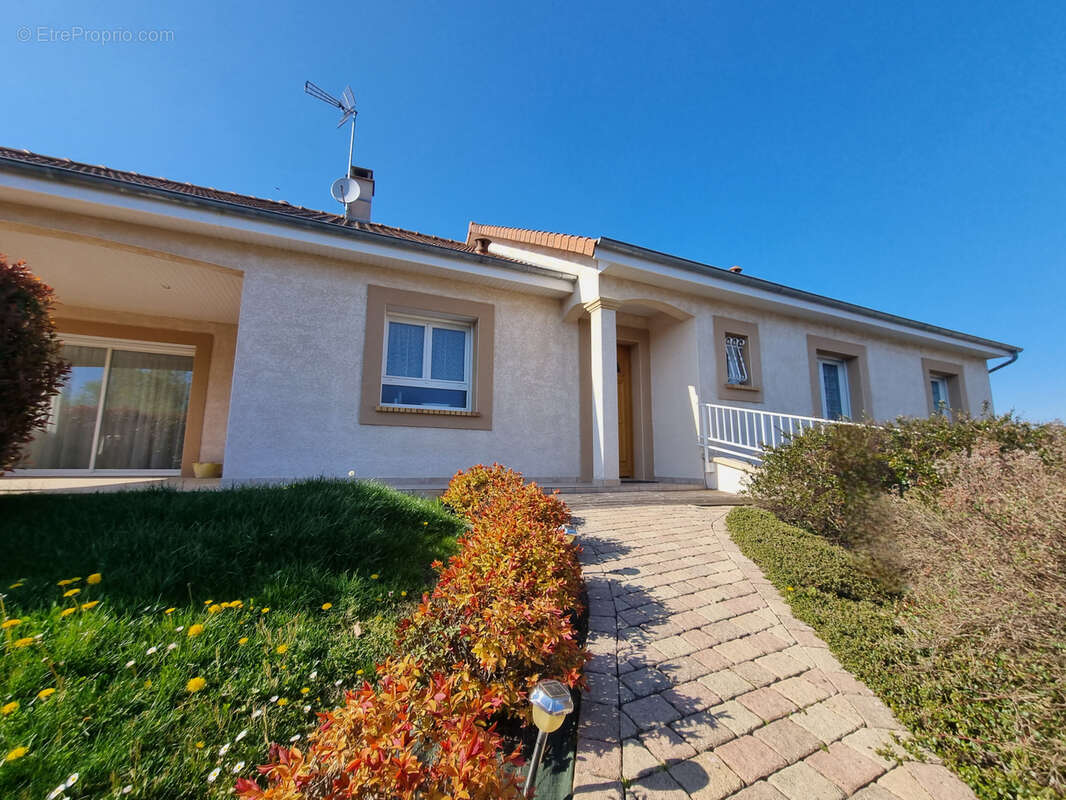 Maison à BELLERIVE-SUR-ALLIER