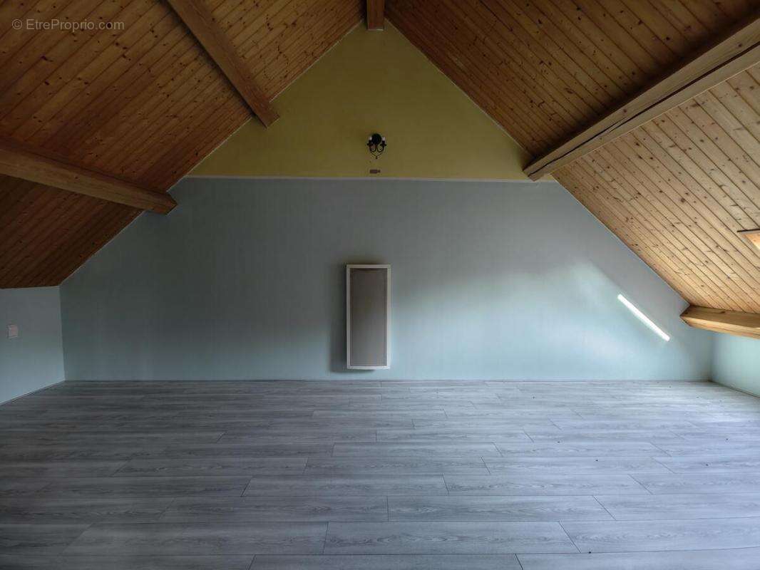 Maison à MOUSSEAUX-SUR-SEINE