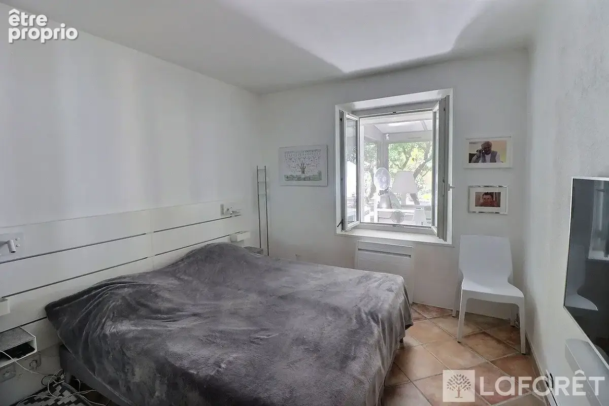 Hyères coeur de ville- Maison de caractère divisée en deux appartements ou à réunir - photo 5