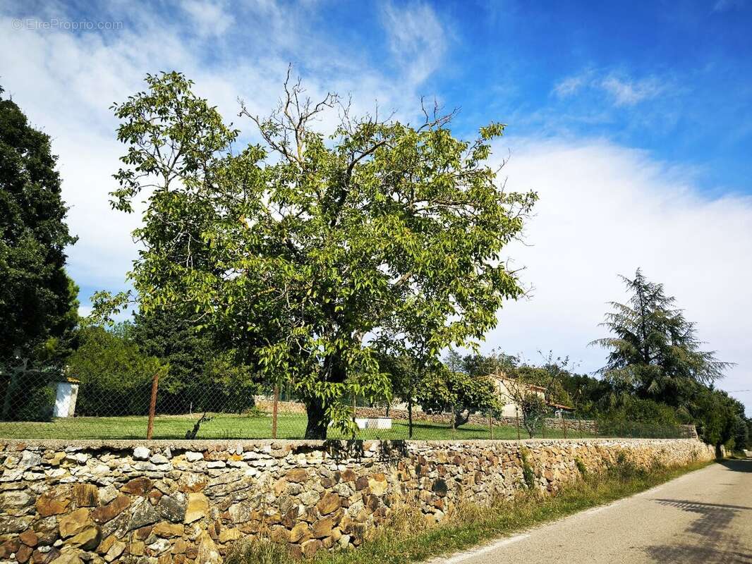 Terrain à UZES