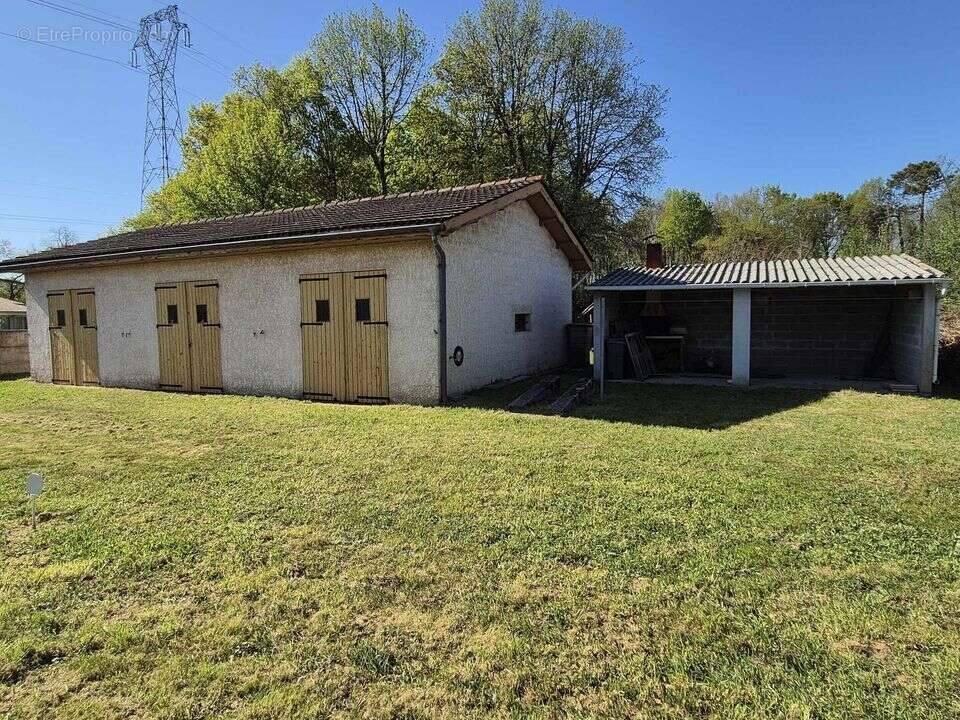 Garage de 90m² à vendre- Saint Sauveur- terrain 598m²- - Autre à SAINT-SAUVEUR