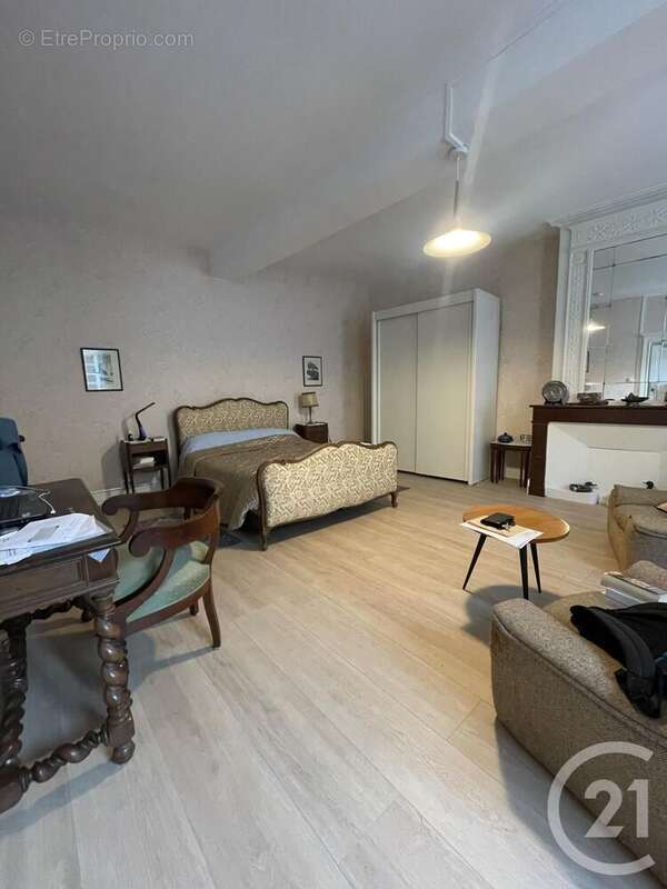 Maison 178 m² à Coutras  - photo 6