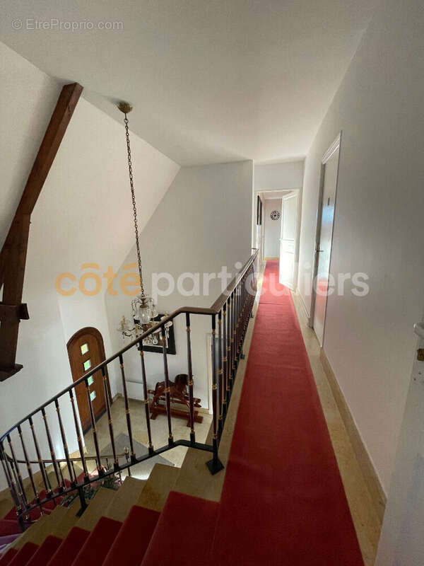 Grande maison,  bien située avec 8 chambres - photo 15