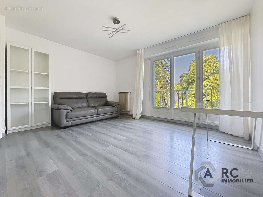 Appartement 60 m² à La Chapelle-Saint-Mesmin  - photo 2