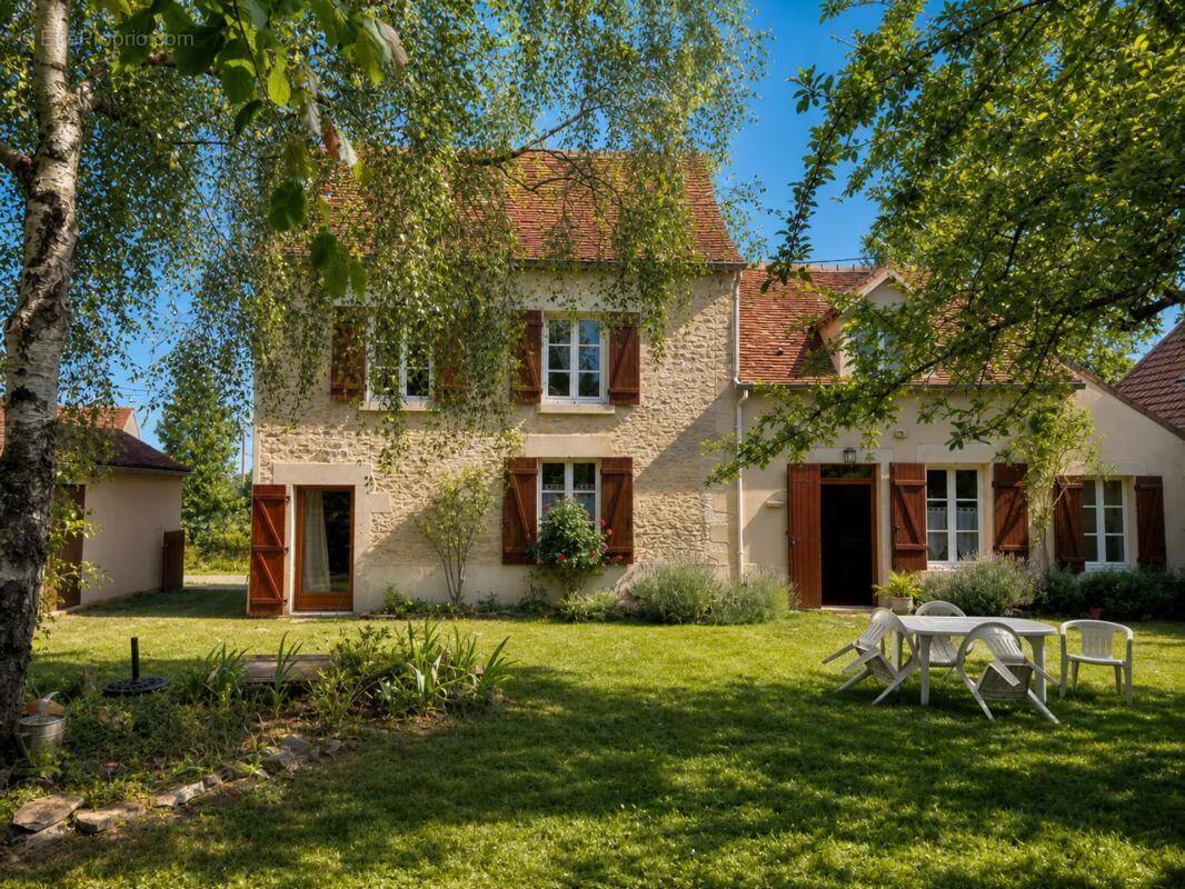 Maison à CORVOL-L'ORGUEILLEUX