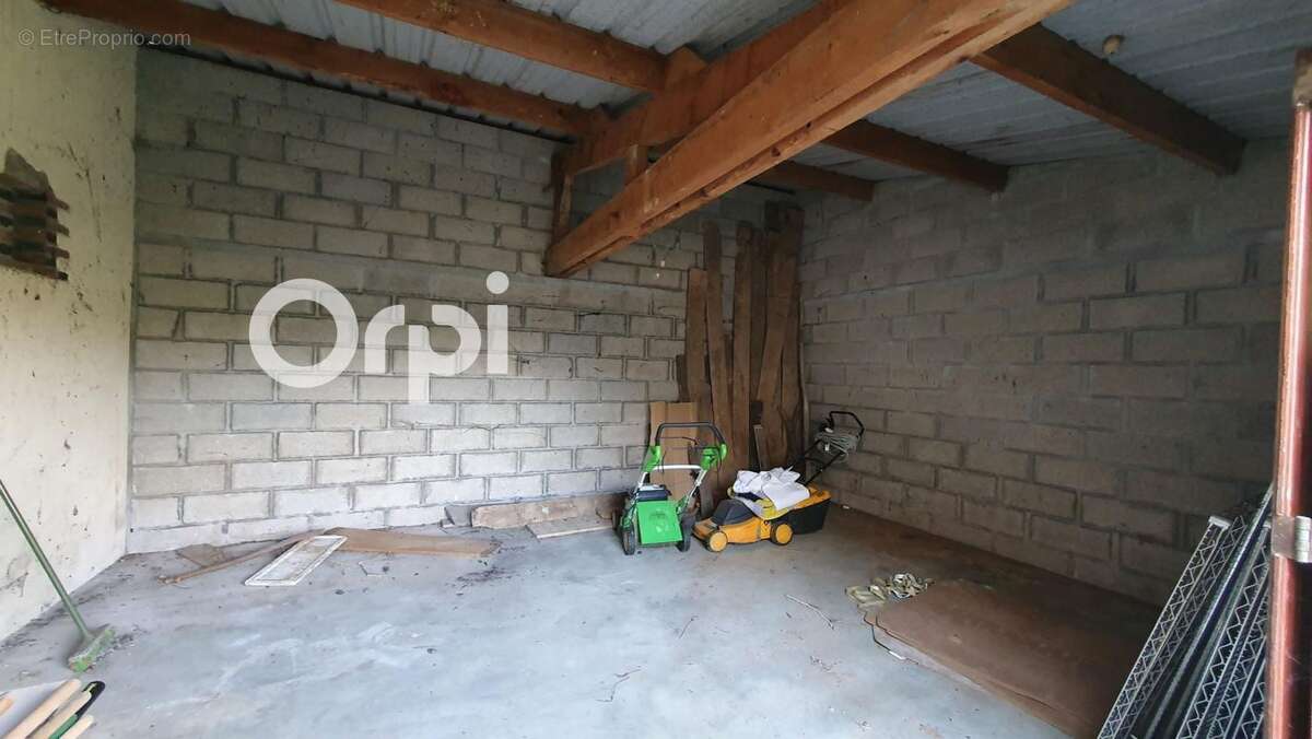 Maison à SAINT-HILAIRE-LES-ANDRESIS