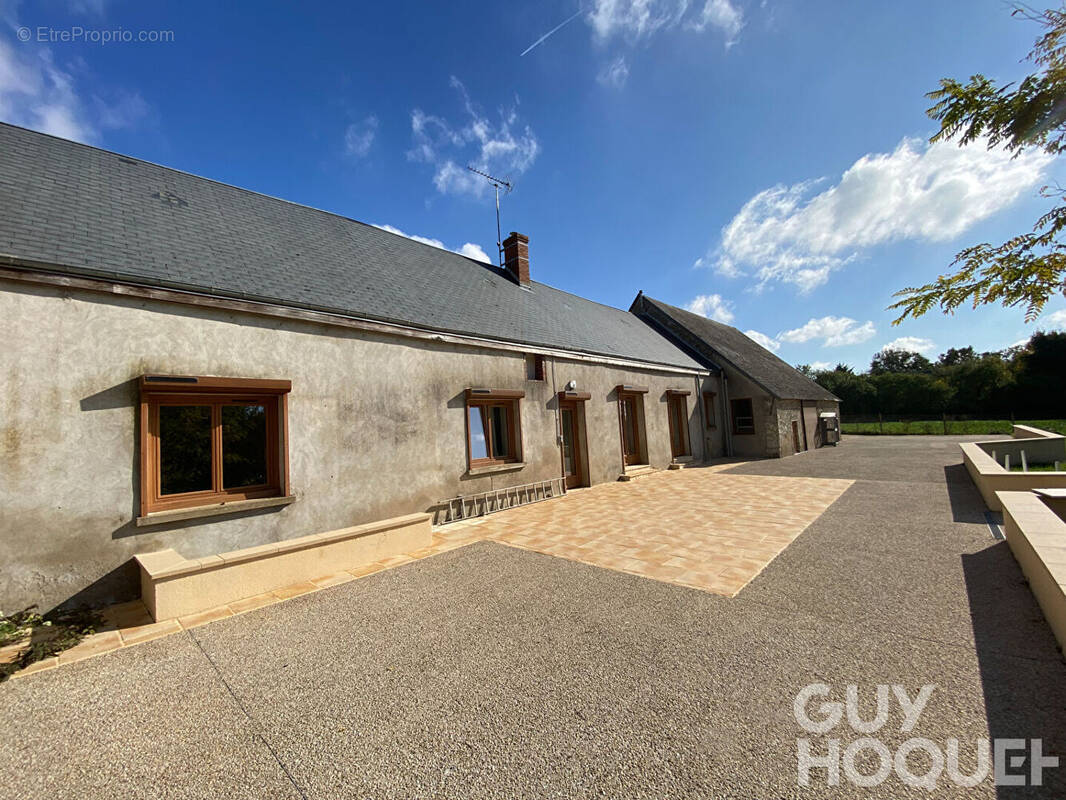 Maison à BAZOCHES-EN-DUNOIS