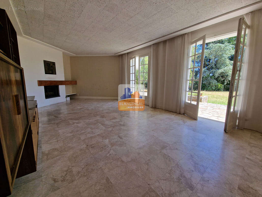 Maison à BOUGUENAIS