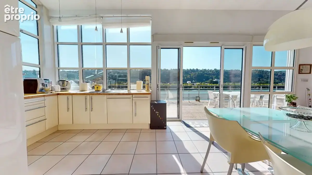 Appartement d'exception avec terrasse panoramique sur le Rhône - photo 8