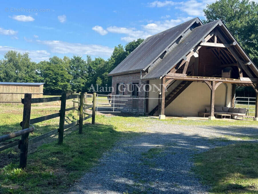Maison à PONT-L&#039;EVEQUE