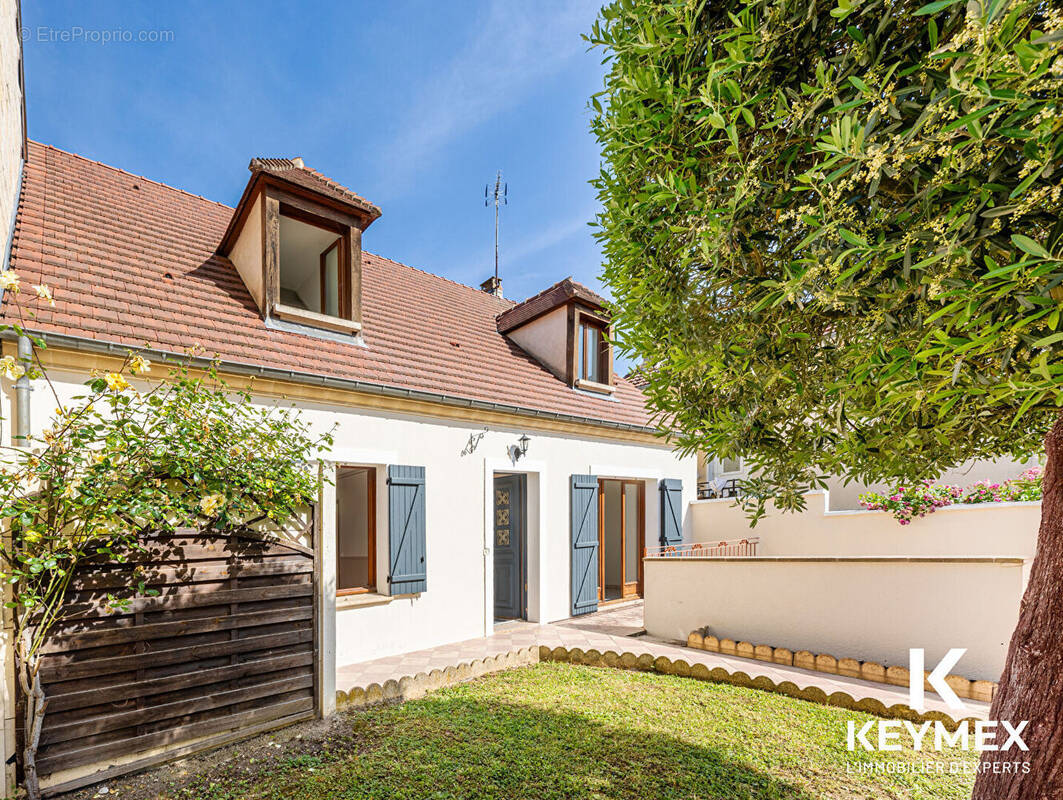 Maison à FREPILLON