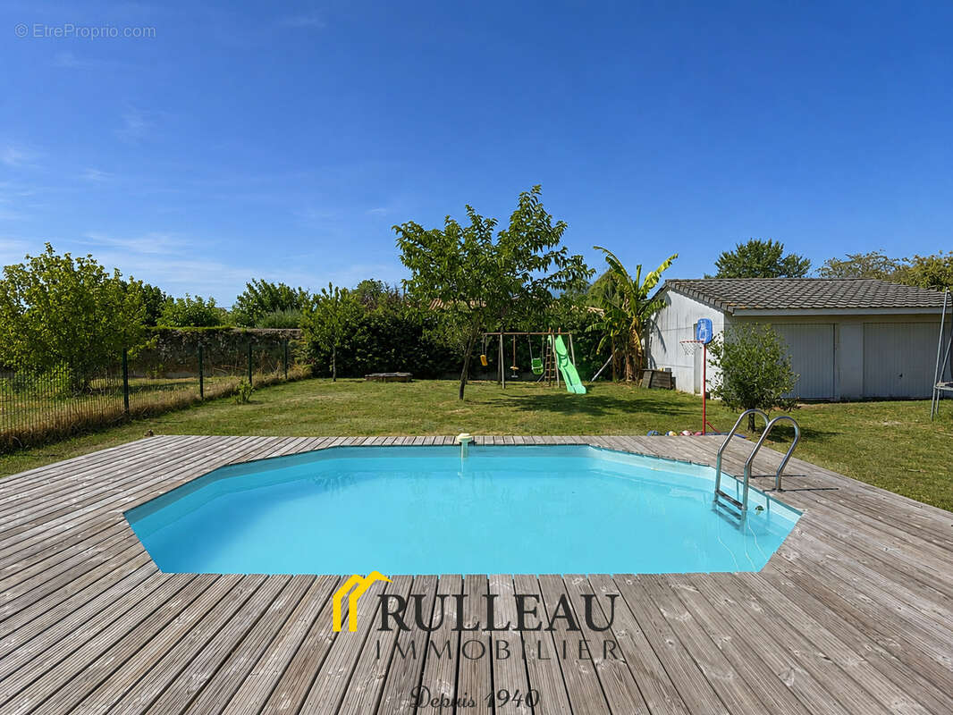 Maison contemporaine de plain-pied avec piscine, double garage et jardin à Saint-André-de-Cubzac - photo 4