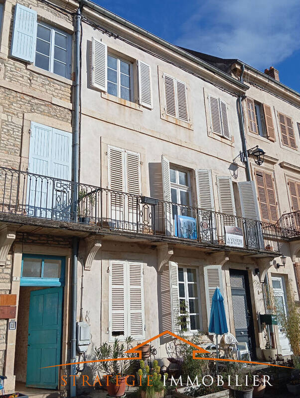 Maison à SAINT-GENGOUX-LE-NATIONAL