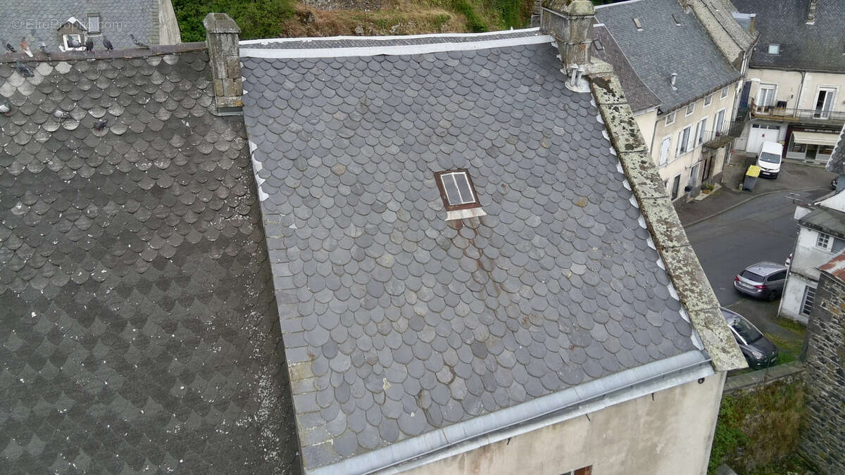 Appartement à ROCHEFORT-MONTAGNE