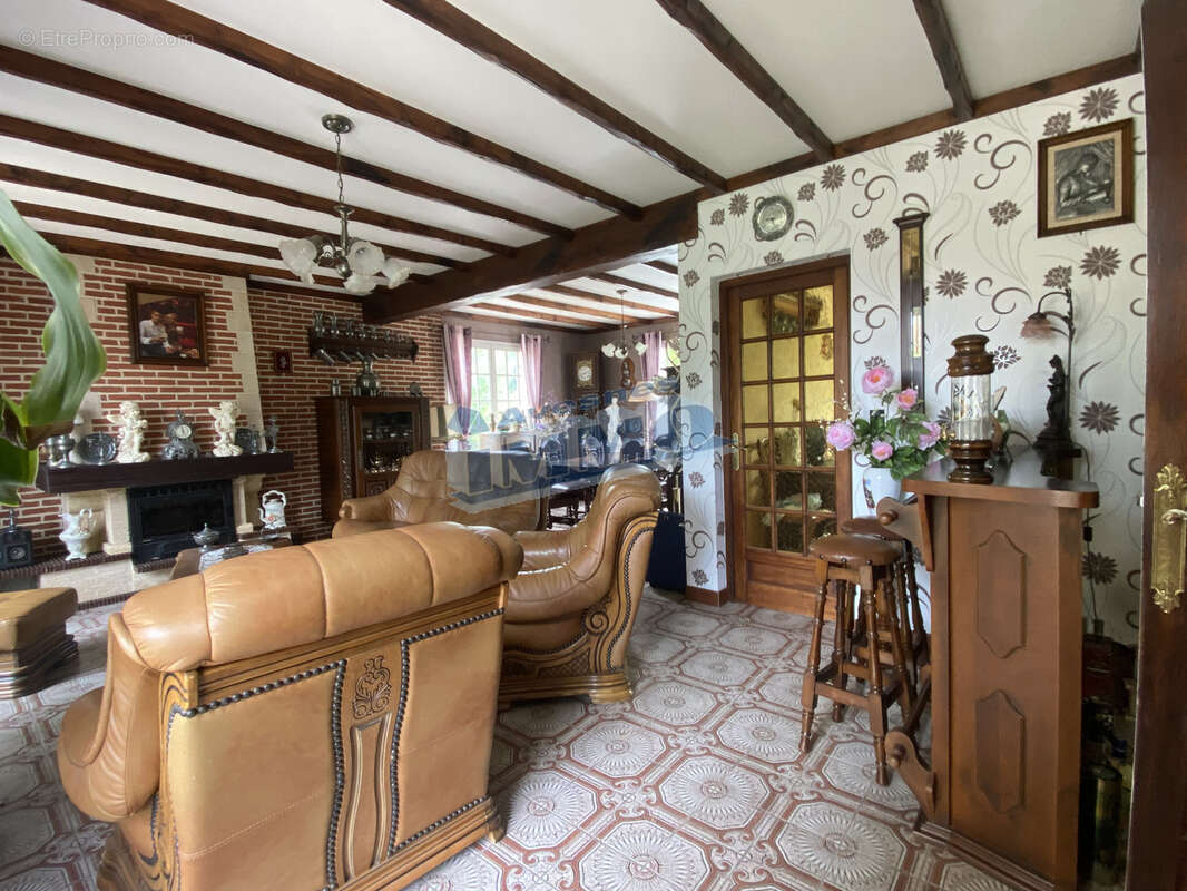 Appartement à AVESNES-LE-COMTE