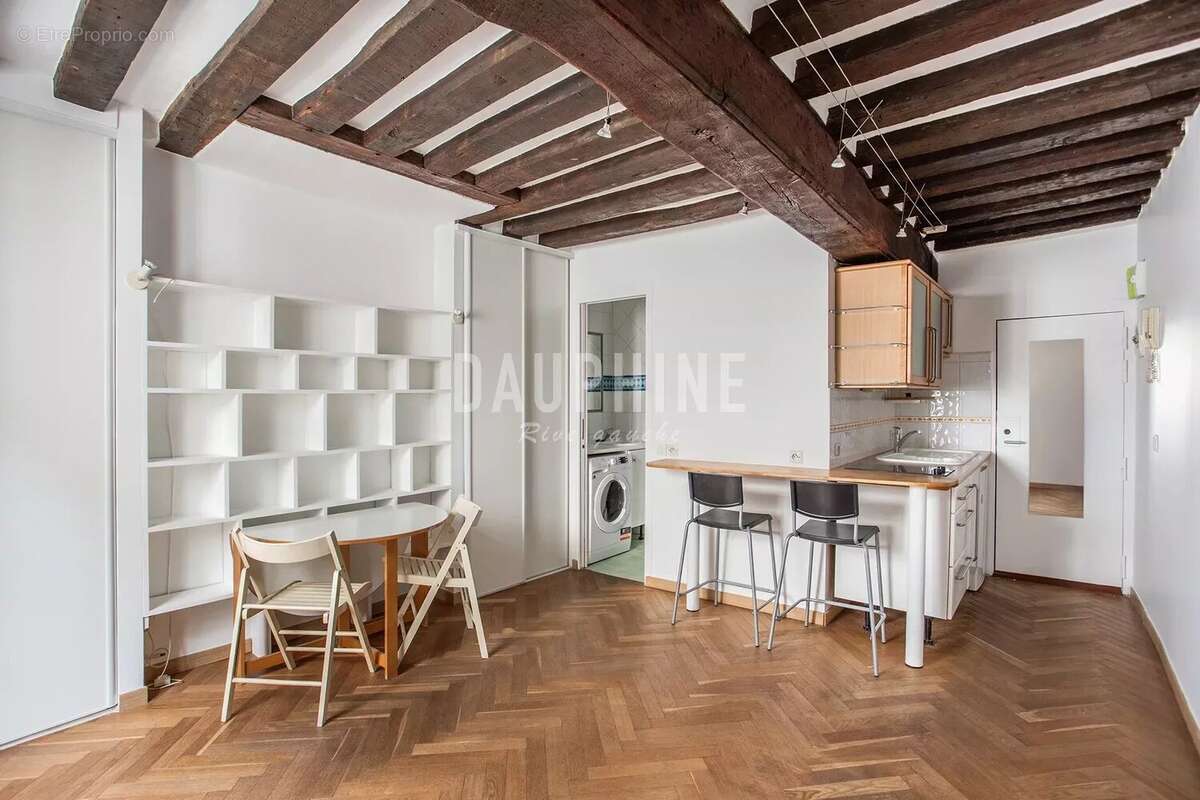 Appartement à PARIS-6E