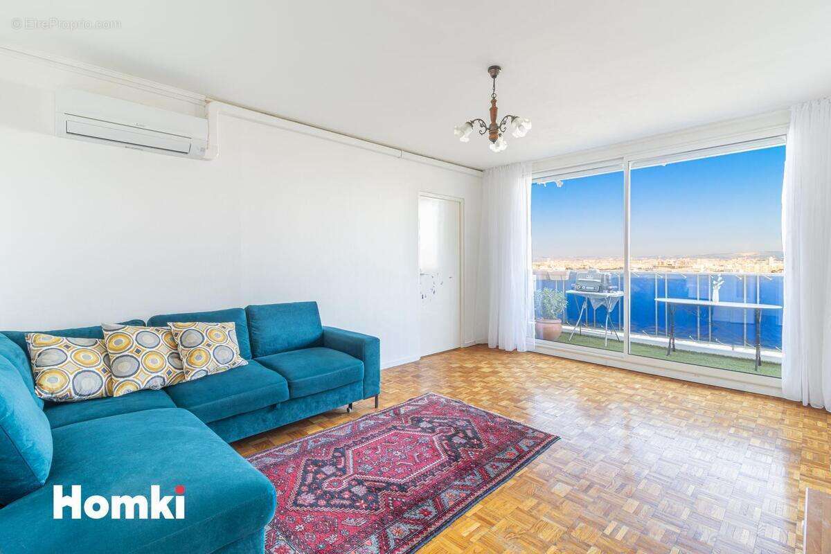 Appartement à MARSEILLE-9E