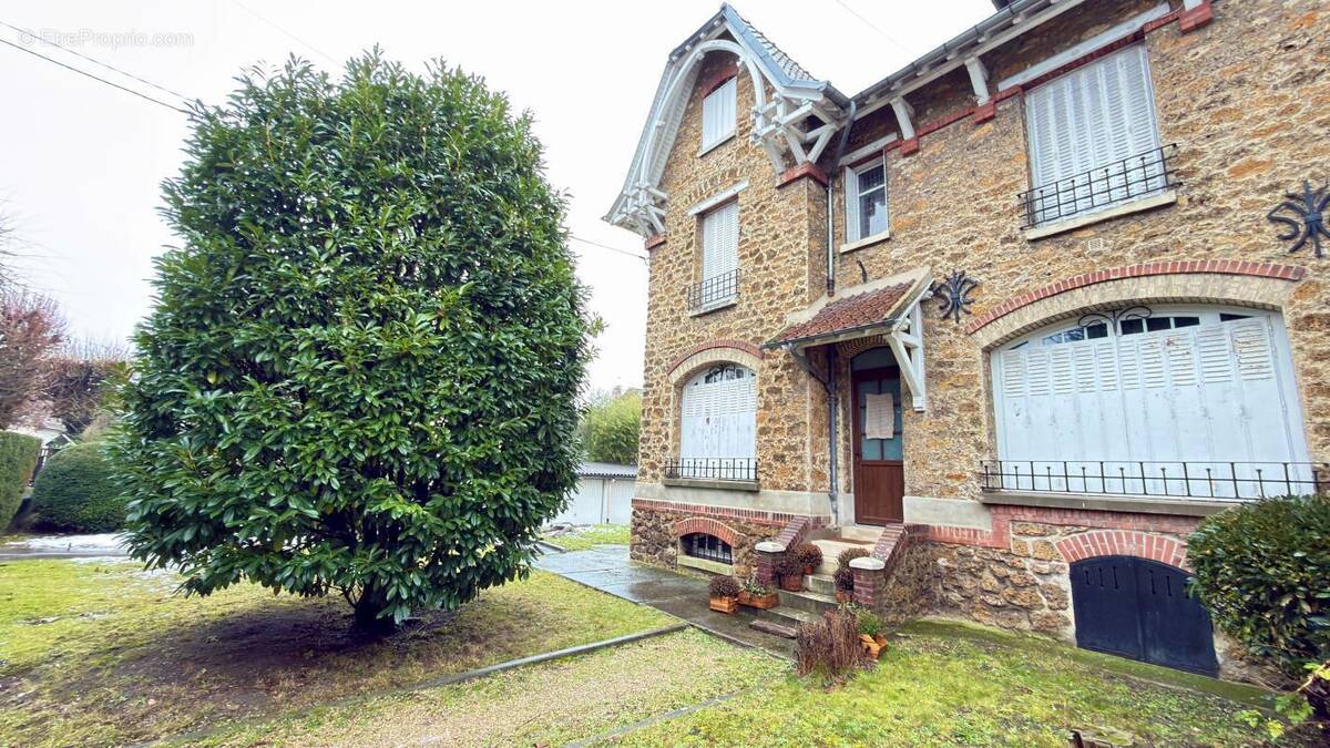 Appartement à NEUILLY-PLAISANCE