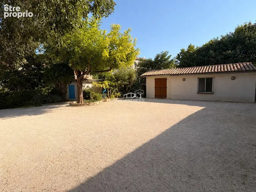 Local commercial Fontvieille 300 m2 - photo 3