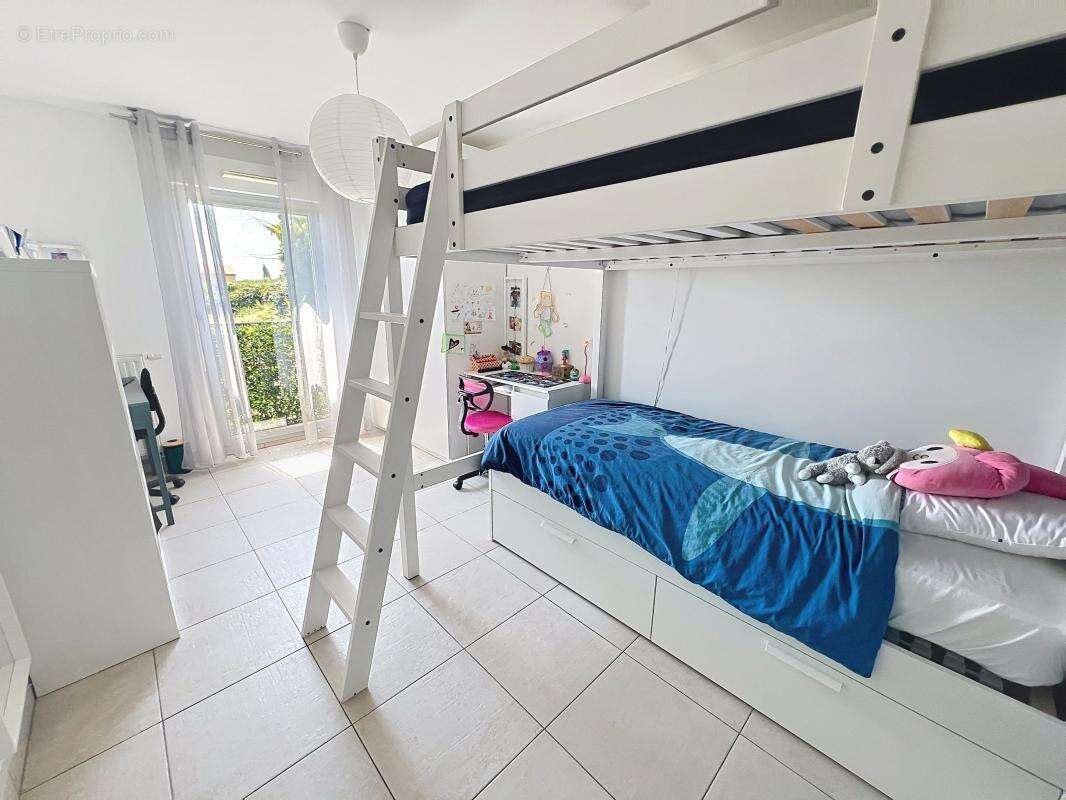 Appartement à LA COLLE-SUR-LOUP