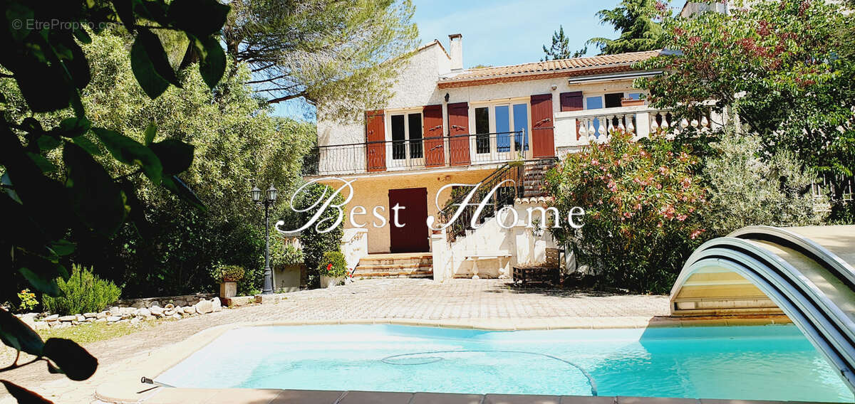 Maison à NIMES