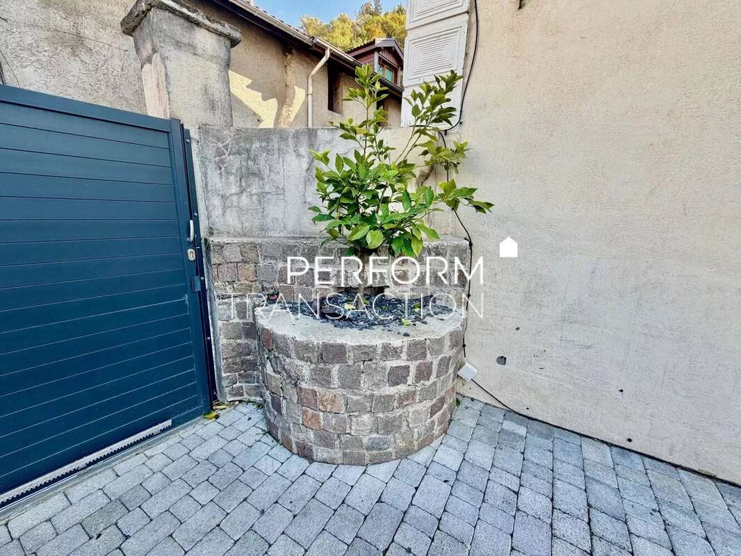 Maison à VILLARD-BONNOT