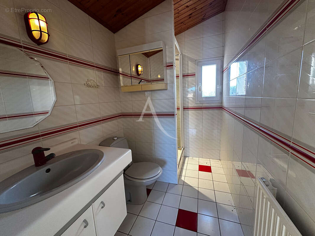 Maison à NOTRE-DAME-DE-RIEZ