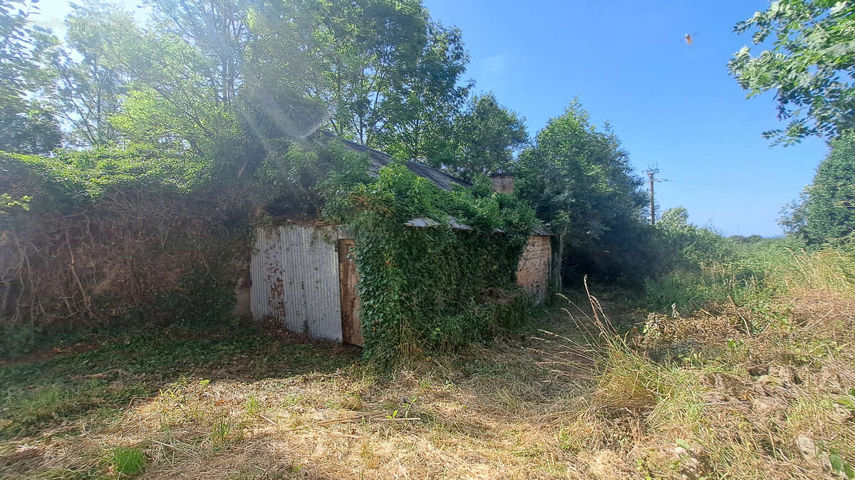 Maison à ESPINASSE