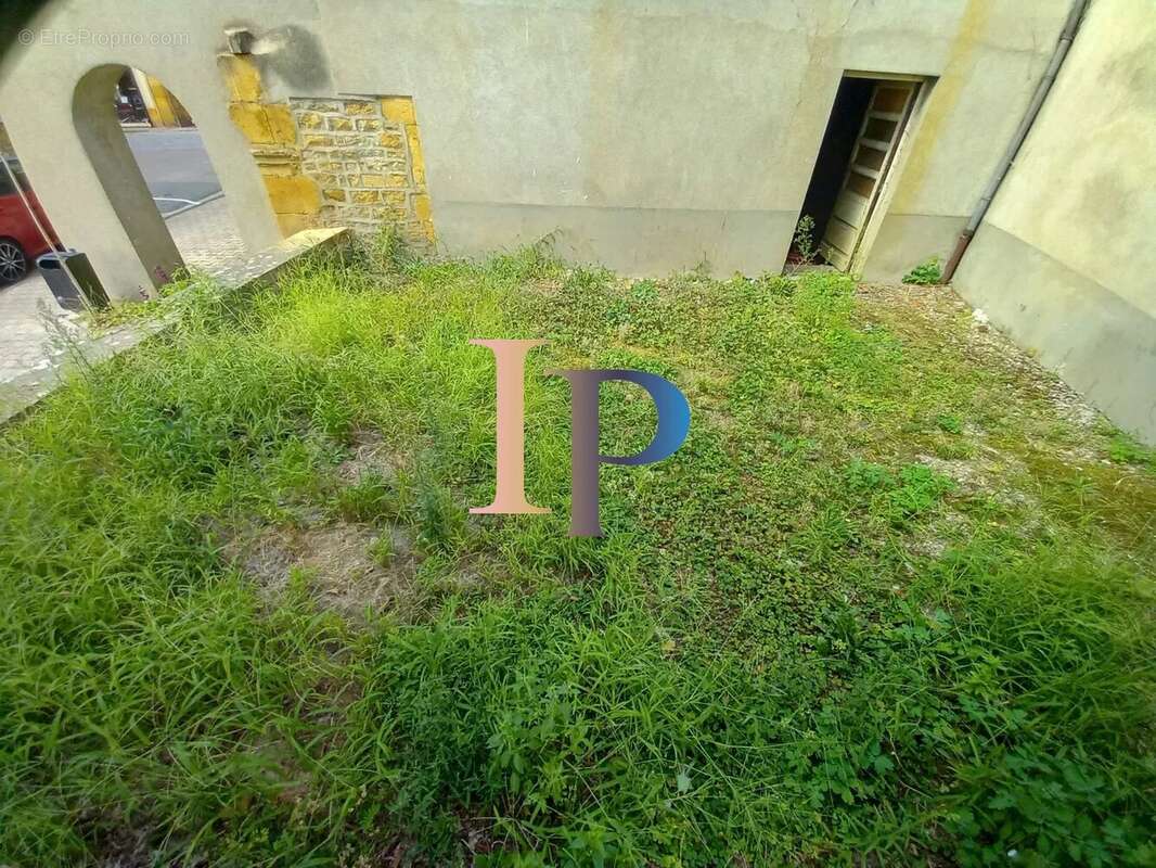 Appartement à CHARLIEU