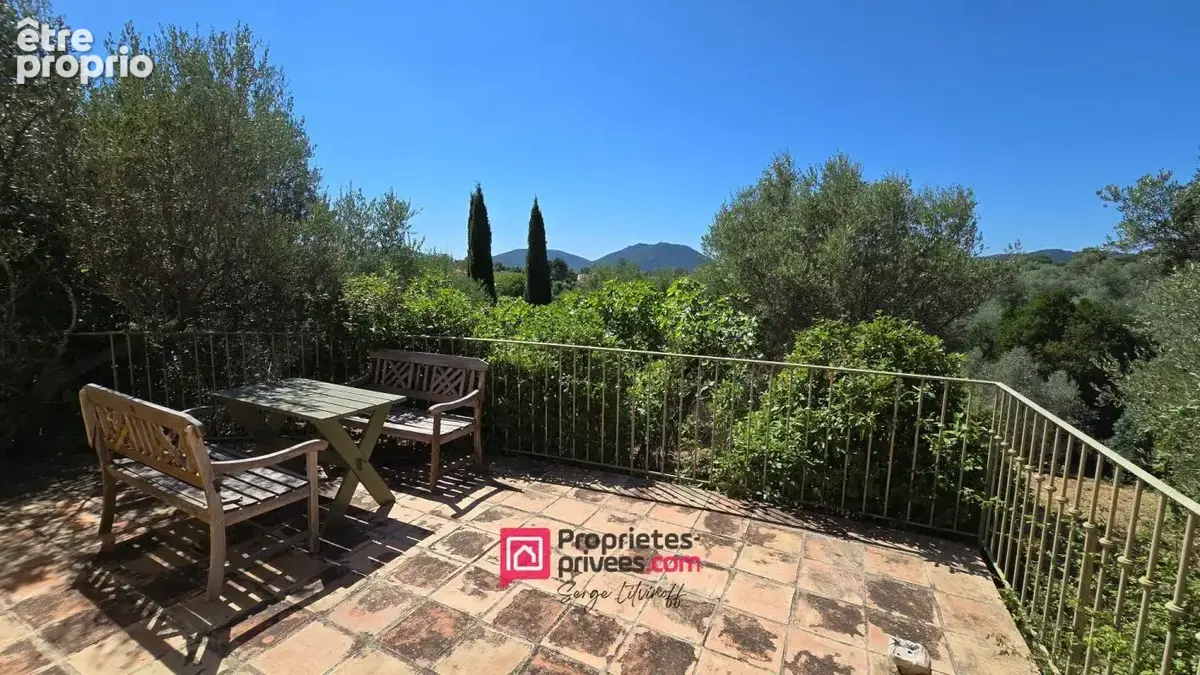 Au coeur du Golf de St Tropez - maison provençale 110m2 - avec piscine sur 4400 m2 - 649.000 - photo 6