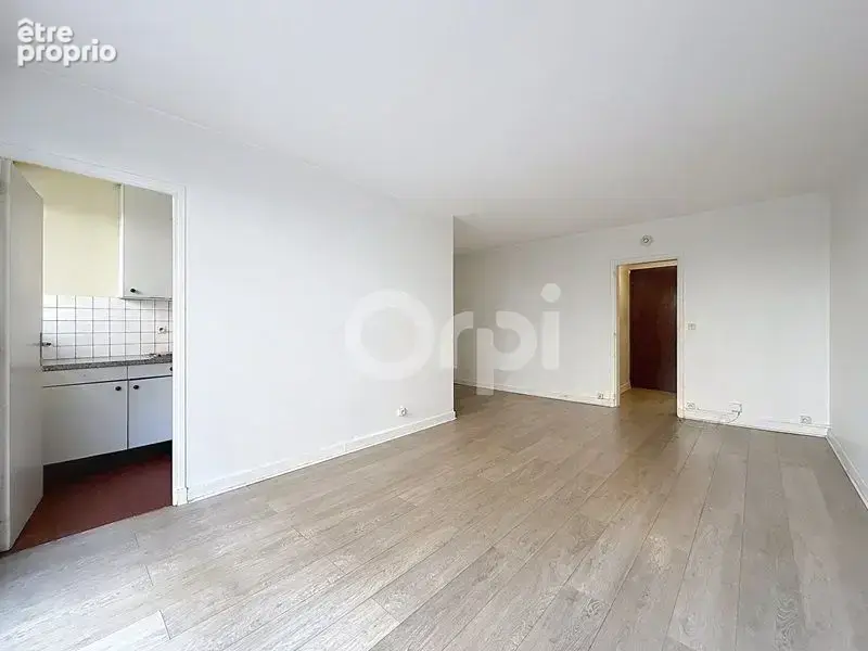 PARIS 15ème Studio 36 m² Balcon sur Jardin Calme complet - photo 3