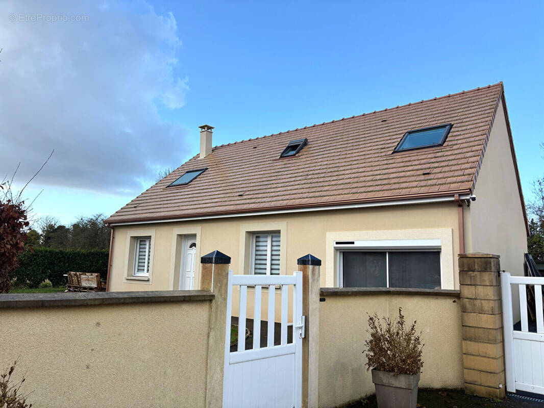 Maison à MEZIDON-CANON