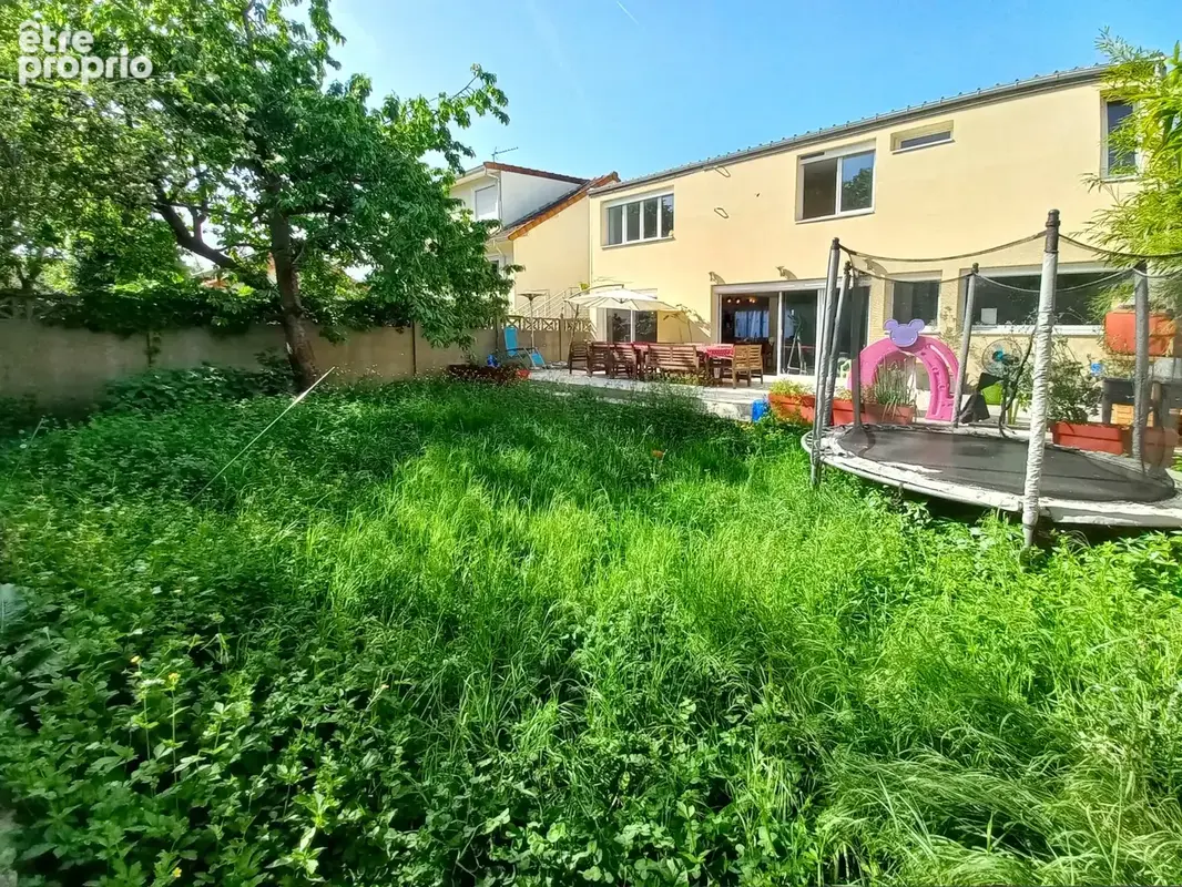 Photo Maison à Creteil au prix de 575 000€