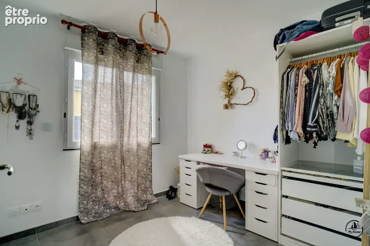Maison 113 m² à Saint-Just-Saint-Rambert  - photo 9