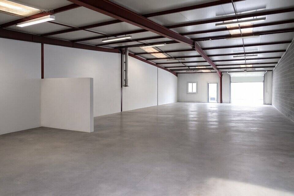 Autre à BOURGOIN-JALLIEU