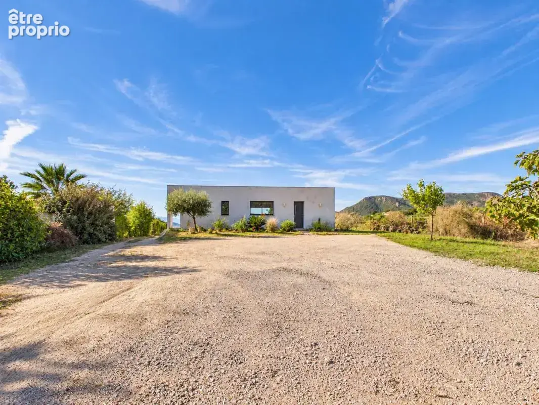 Villa contemporaine avec terrain piscinable a afa - photo 16
