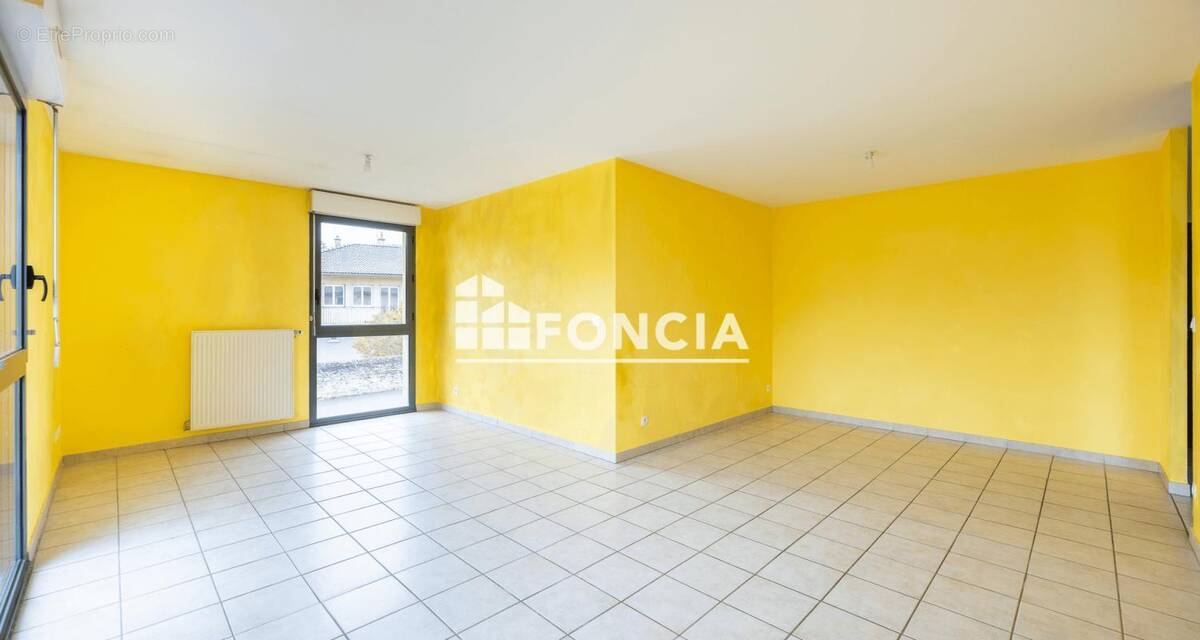 Appartement à MORANCE