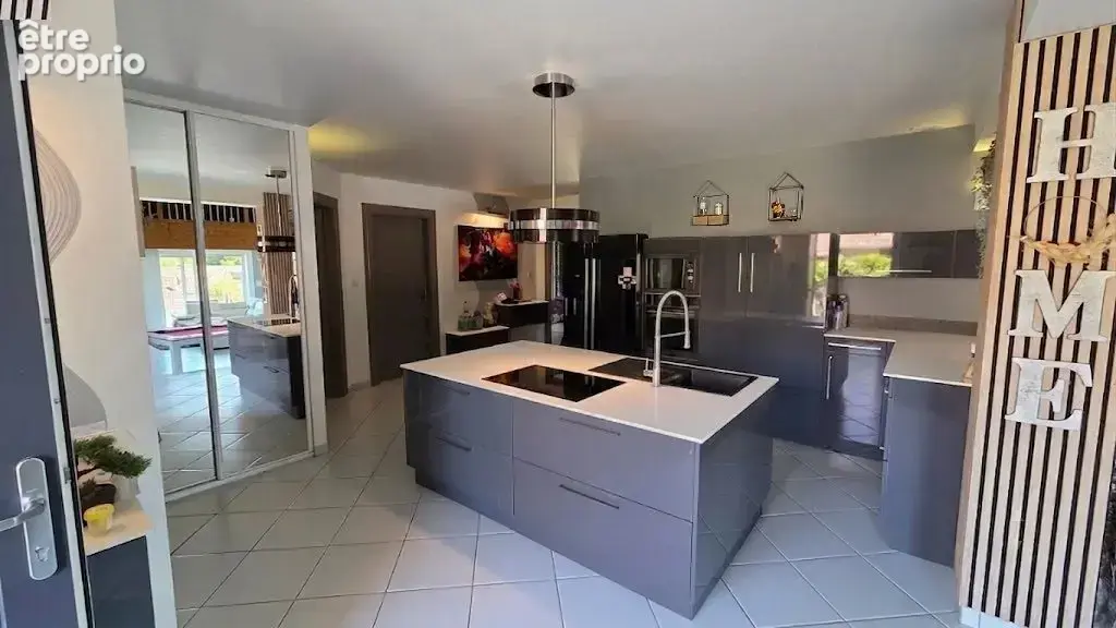 Maison 232 m² à Suarce  - photo 3